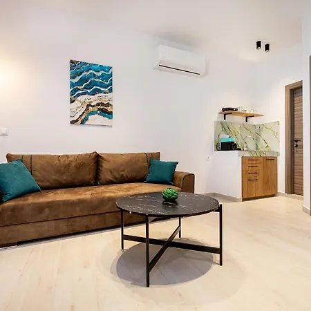 Beautiful Alice Luxury *